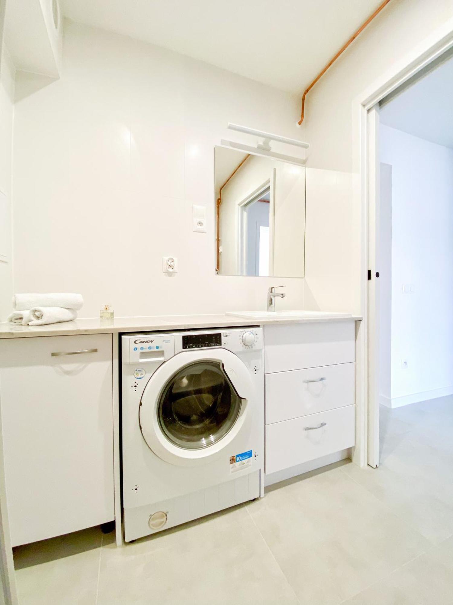 Apartament Bialy เยเลเนียกูรา ภายนอก รูปภาพ